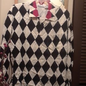 LADY LONG SLEEVE SHIRT CLEANING OUT CLOSET
